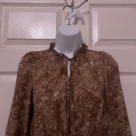 Boutique Small Snake Printed Spring Layered Dress Neutral - Picture 2 of 5